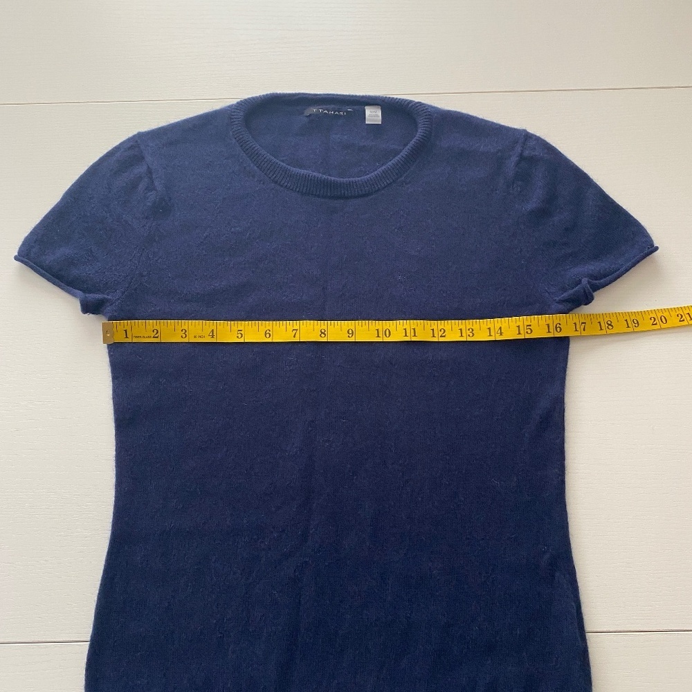 TAHARI 100% Cashmere Dark Blue Short Cap Sleeve Sweater Top Size M - Picture 10 of 11